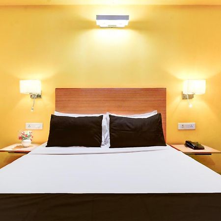 Hotel Aerotech Suite Új-Delhi Kültér fotó