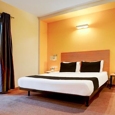 Hotel Aerotech Suite Új-Delhi Kültér fotó