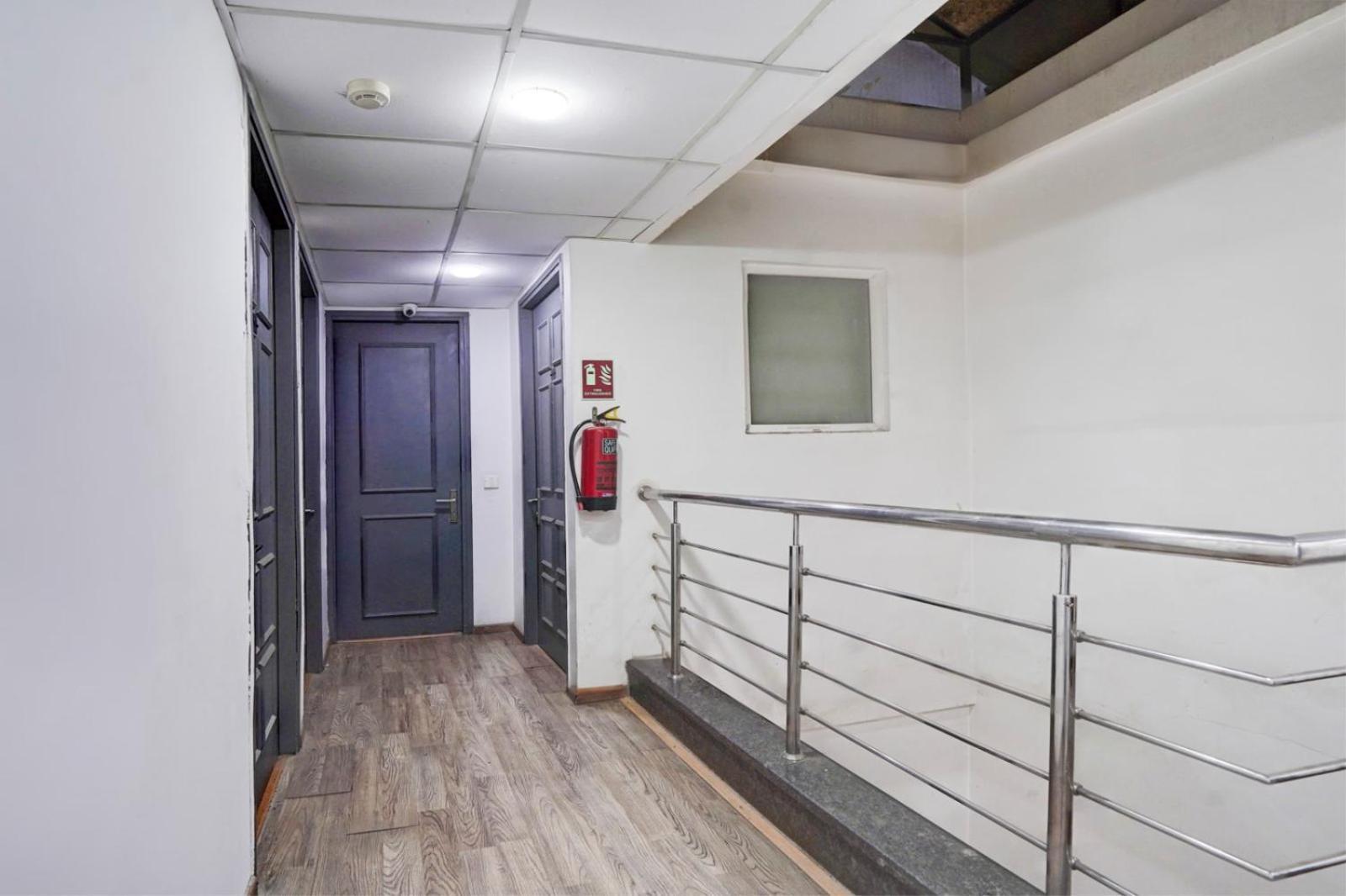 Hotel Aerotech Suite Új-Delhi Kültér fotó